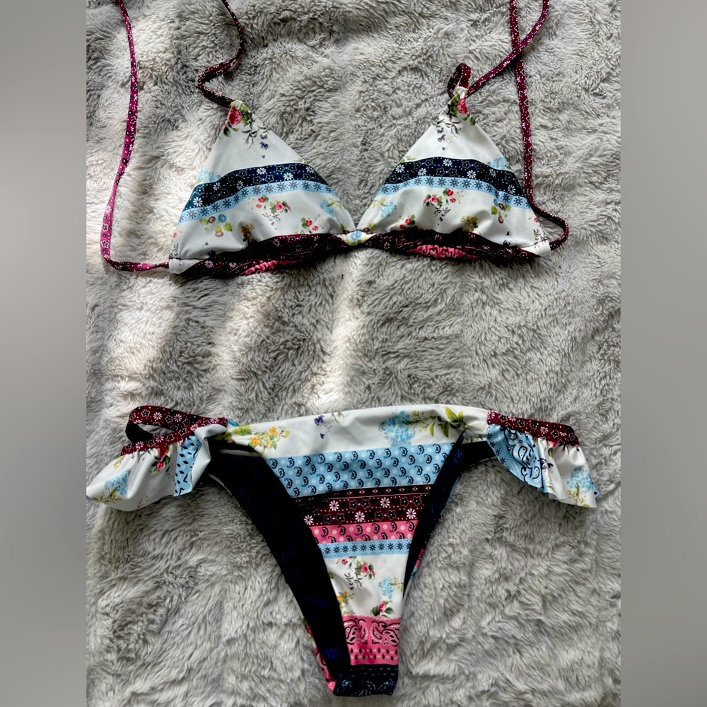 Agua Bendita Bikini
